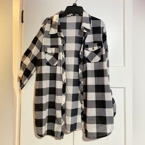 Women’s Checkered Fannel
